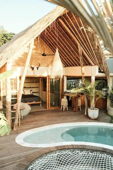 Lodge Tropical Fullmoon location
