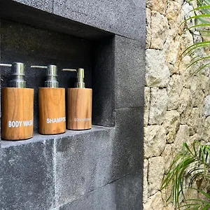 Santana Bingin Villa