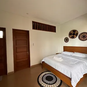 Son Sun Uluwatu